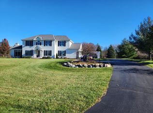 2937 Sun Meadow Ct, Delavan, WI 53115