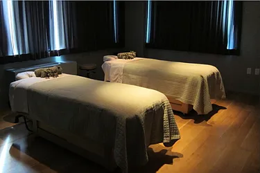 Sold by LG Fairmont Group