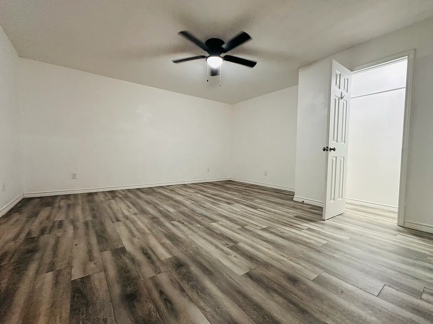 231 W Hull St — Photo 4