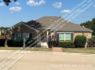 3433 Country Club Dr, Grand Prairie, TX 75052