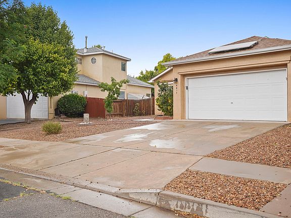 2nd image of 4817 Mesa Terraza Pl NW