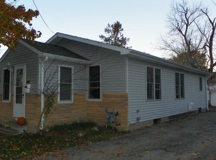 803 West St, Three Rivers, MI 49093