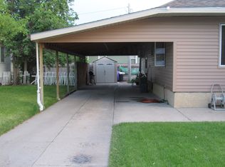 202 E 20th St, Scottsbluff, NE 69361