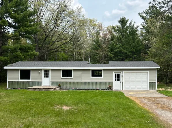 10595 River Rd, Atlanta, MI 49709