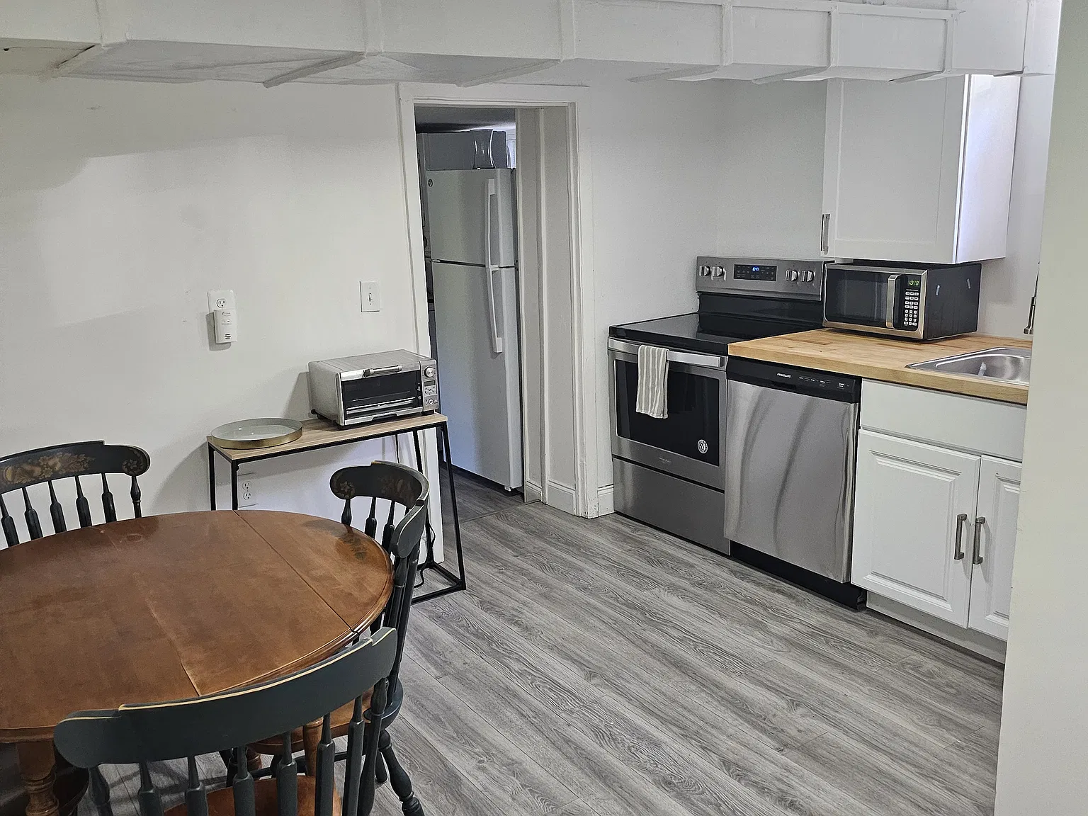 1 bed, 1.5 bath, 750 sqft, $2,150 — Photo 2