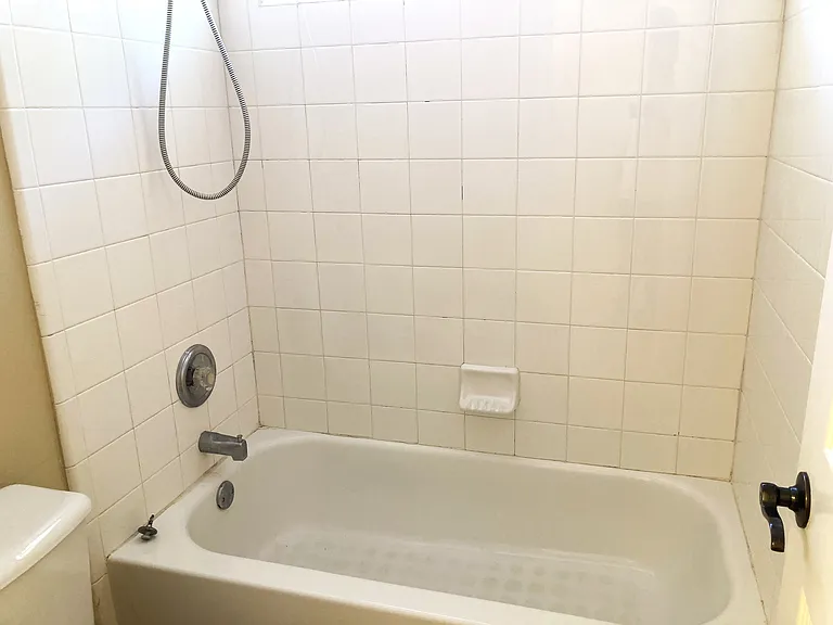 630 Waterview Dr — Photo 18