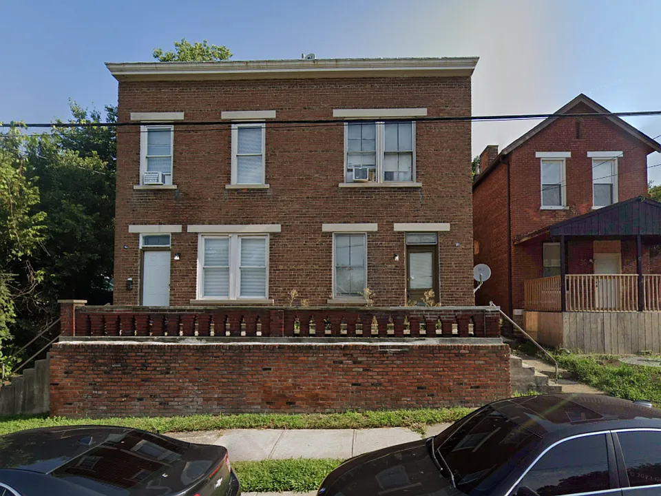 40 Wuest St #38