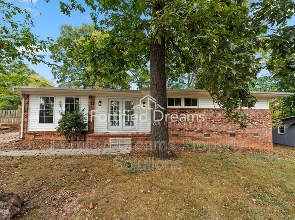 1806 Heilwood Dr, Greensboro, NC 27407
