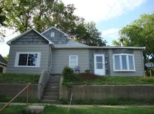 3219 Locust St, Saint Joseph, MO 64501