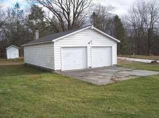 1126 N Greenville Rd, Stanton, MI 48888