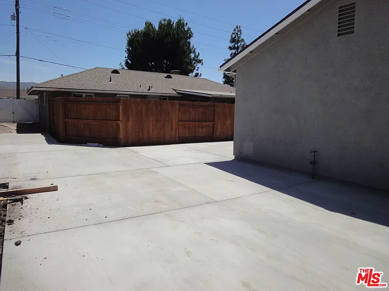 1151 Royal Ave — Photo 16