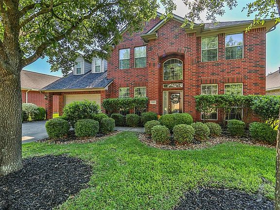 2nd image of 14414 Floret Estates Ln