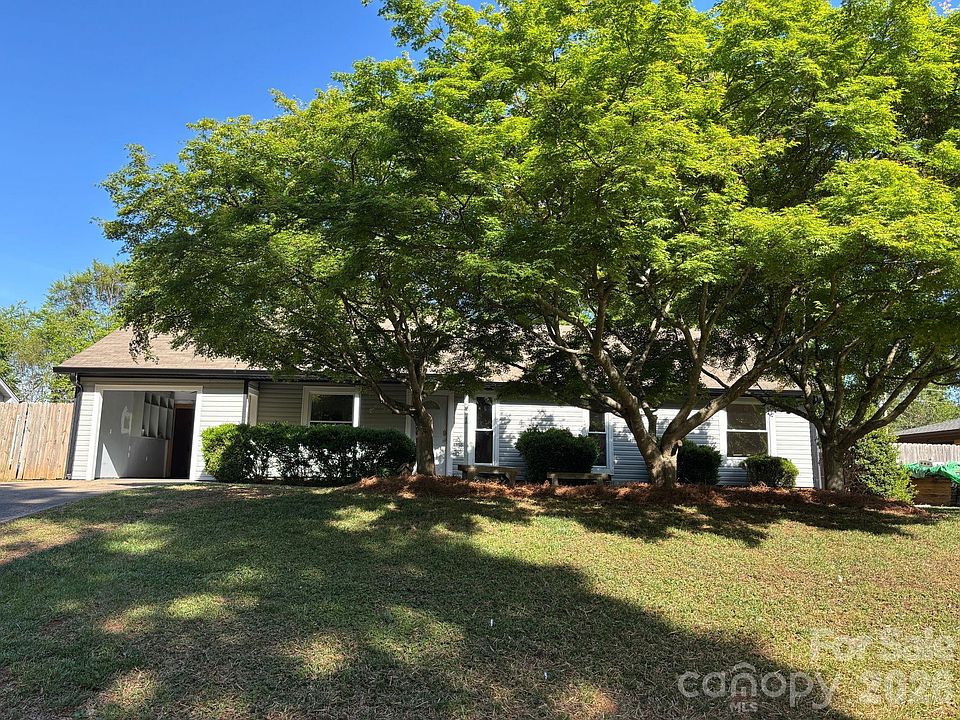1st image of 7115 Willow Bend Ln