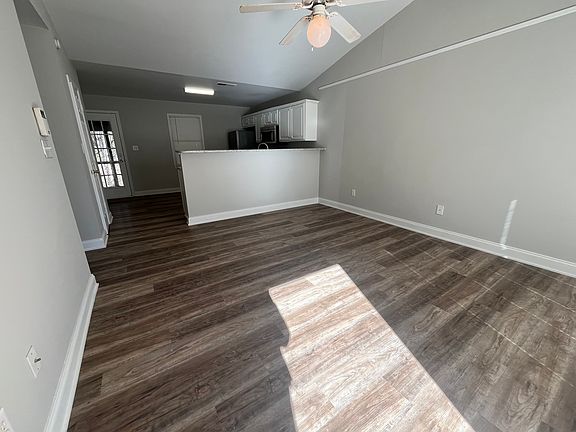 5th image of 162 Fair Oaks Dr