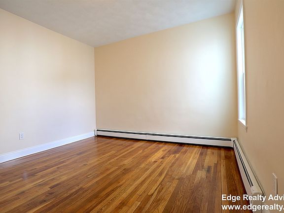 587 Washington St. #2 Boston - Brighton Unit Photo 6 (1)