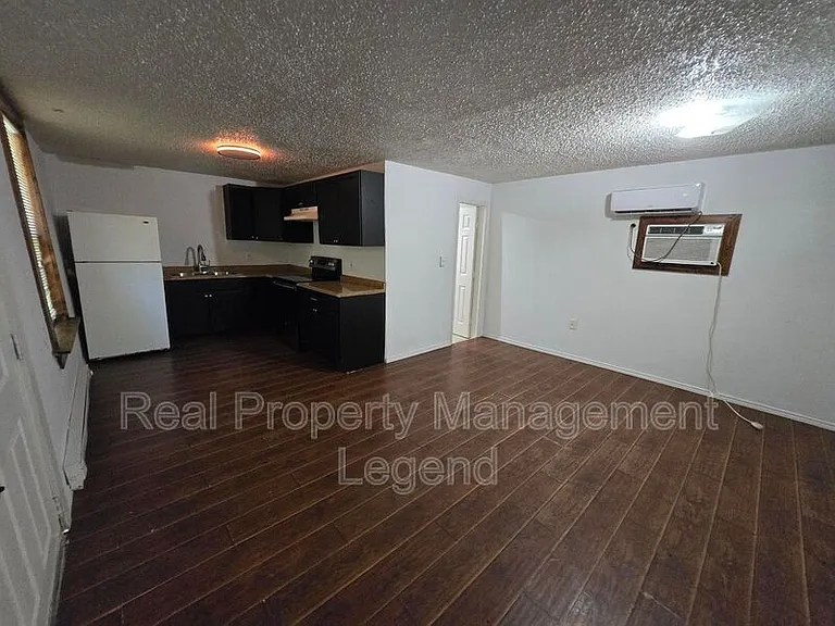 933 Gillham Rd #935 — Photo 2