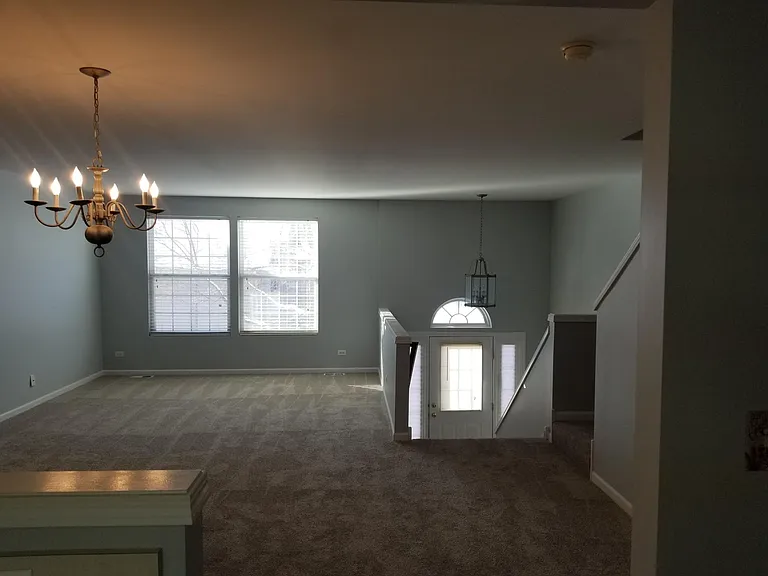 570 Conservatory Ln — Photo 10