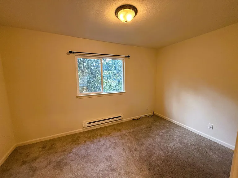 17353 Park Ave — Photo 12