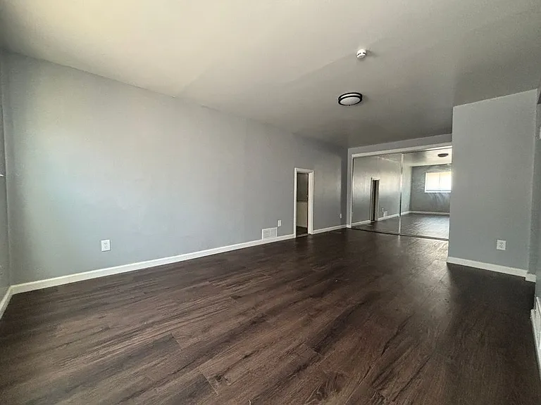 8145 Lozier Ave — Photo 9