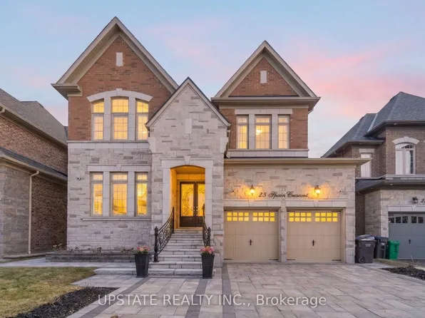 23 Spain Cres, Brampton, ON L6P 4G8