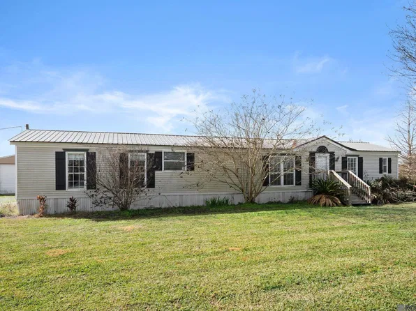 1896 Midway Rd, Slaughter, LA 70777