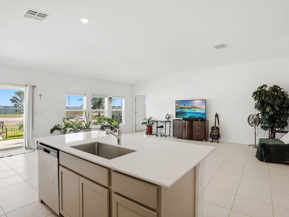 1st image of 740 Trotters Dr