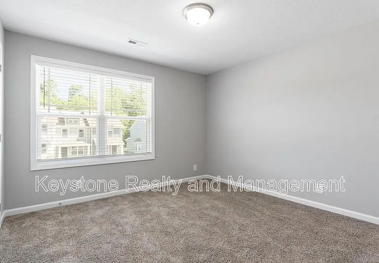 206 Woodland Valley Ln — Photo 15