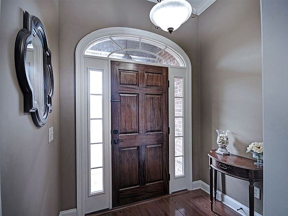 4th image of 133 Rockbridge Cir