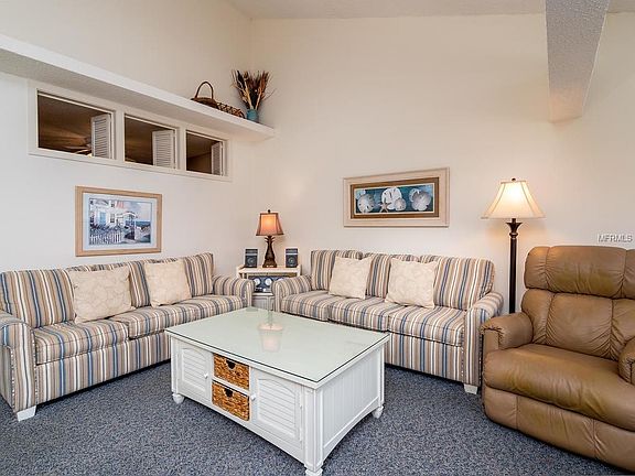 4th image of 4621 Gulf Of Mexico Dr #14D