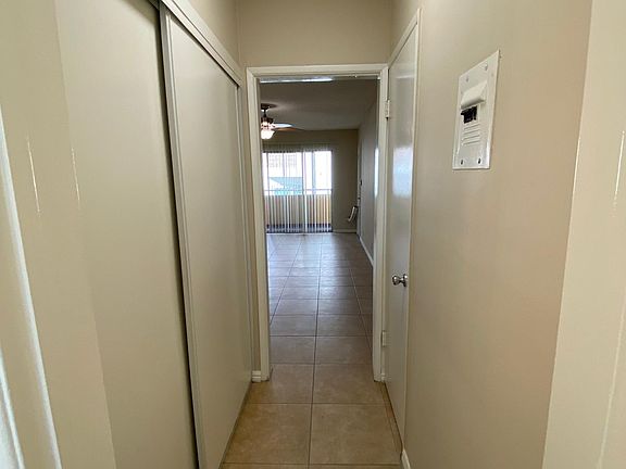 4th image of 1241 N New Hampshire Ave APT 17