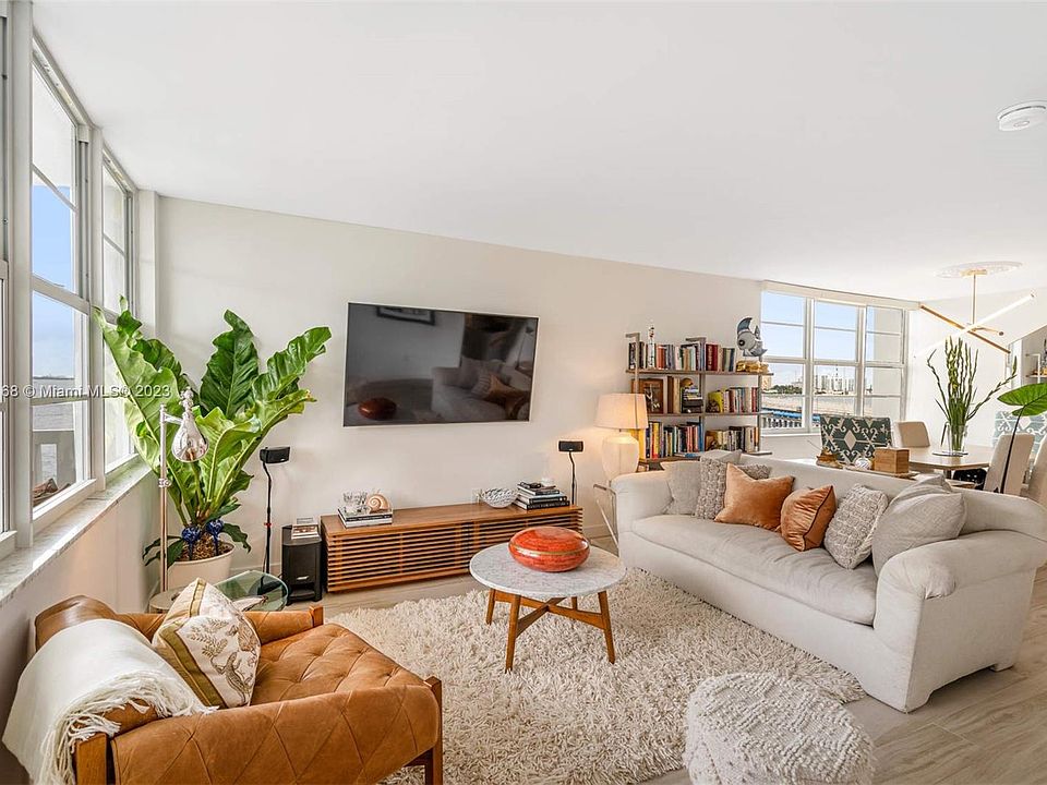 1st image of 2016 Bay Dr APT 507