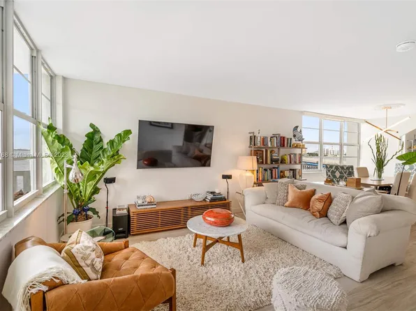 2016 Bay Dr APT 507, Miami Beach, FL 33141