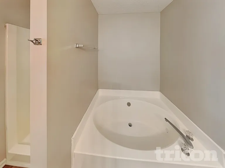 676 Eagles Nest Cir — Photo 8
