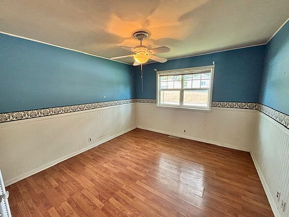 4th image of 259 Redbud Ln