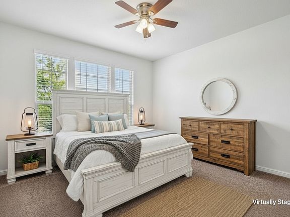 5th image of 15957 Charing Cross Dr