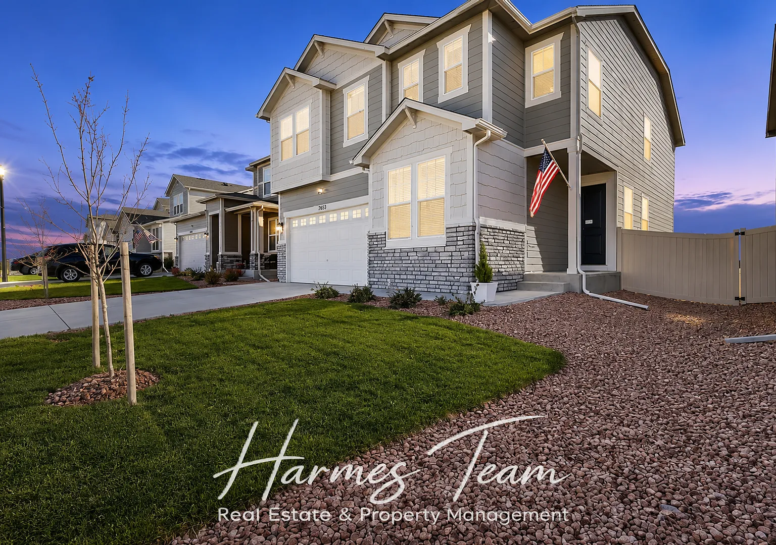 Beautiful 5 Bedroom Home in the Trails of Aspen Ridge — Photo 3