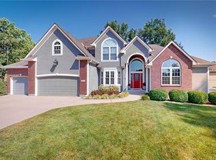 1804 NE Goshawk Ct, Blue Springs, MO 64014