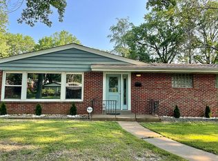 7170 Hazelwood Ln, Saint Louis, MO 63130