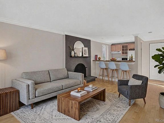 4th image of 1125 N Washington Street #201