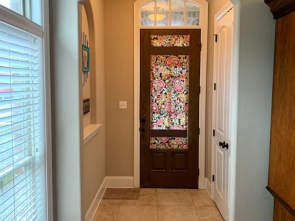 2nd image of 505 Palm Breeze Dr