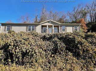 5173 Cherry Lawn Rd, Huntington, WV 25705