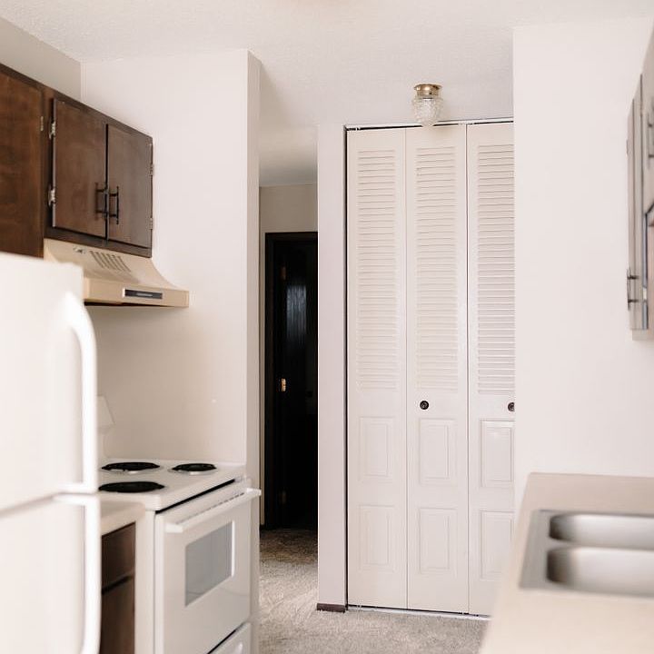 Highlander Apartments 810 E 2nd St Litchfield MN Zillow