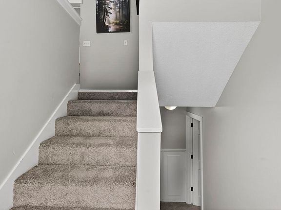 4th image of 4 SPORTSMAN Lane