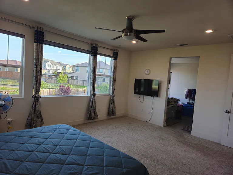 6599 Redbloom Ct — Photo 22