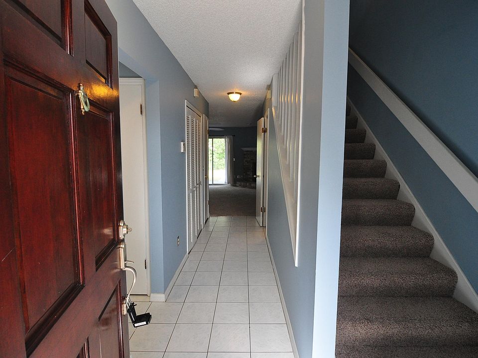 1st image of 3036 Cobblewood Ln W