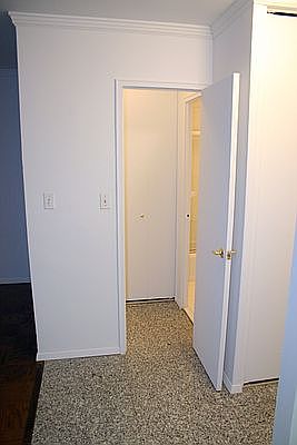 5th image of 330 E 46th St APT 5R