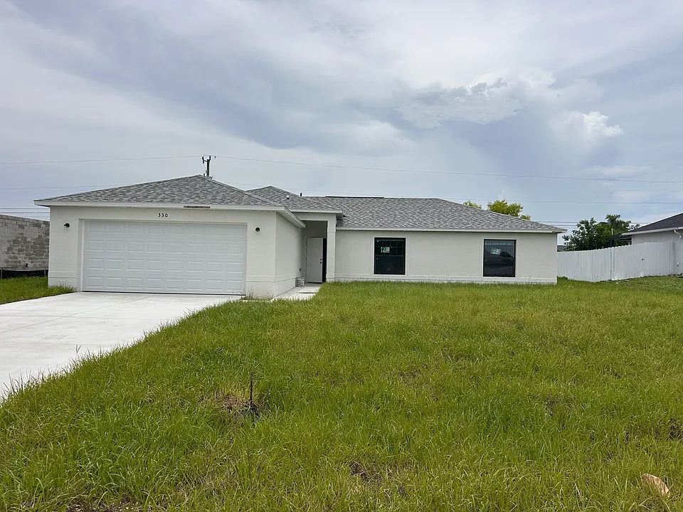 330 NE 10th Ter