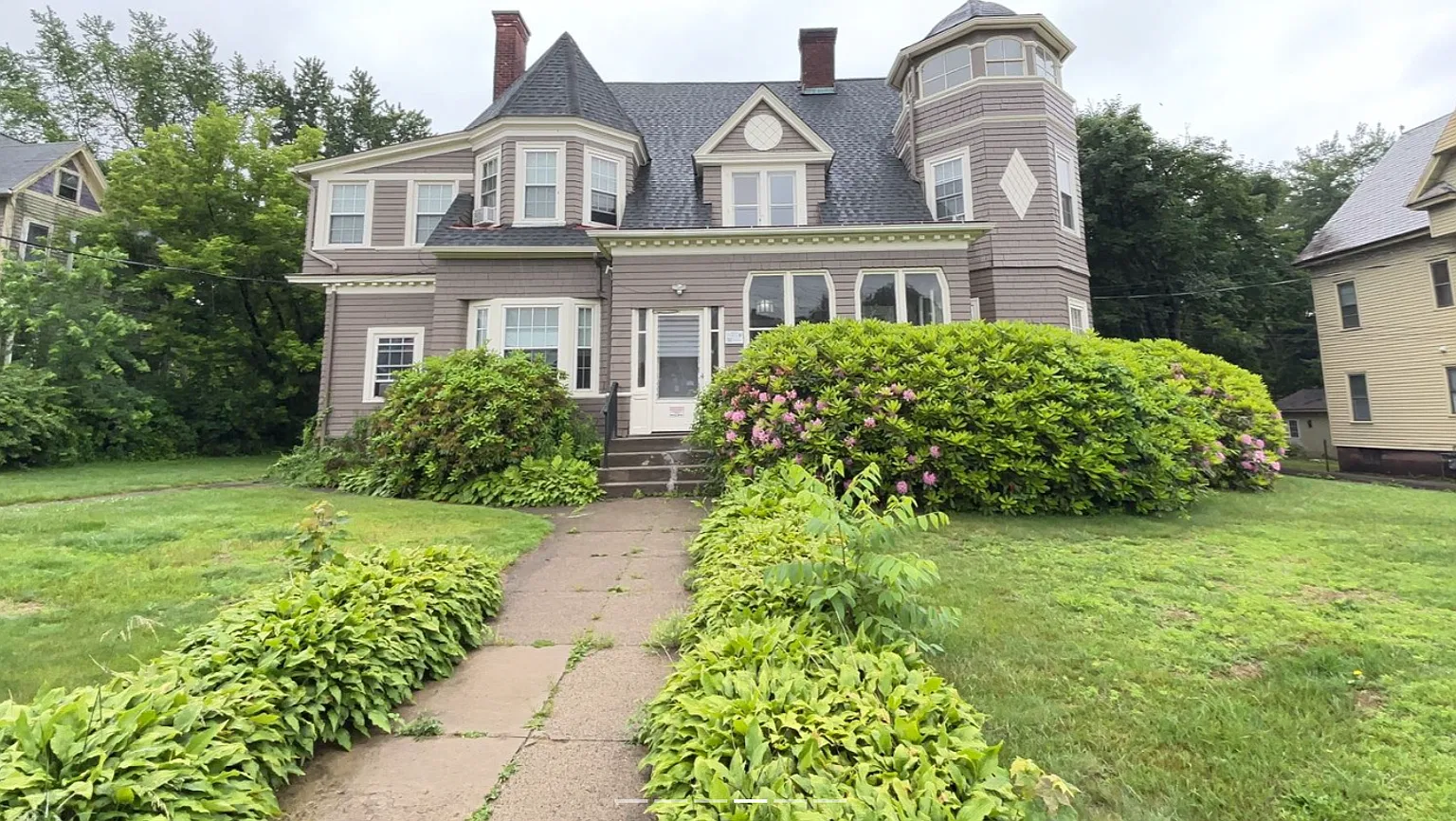 380 Grove Street — Photo 4