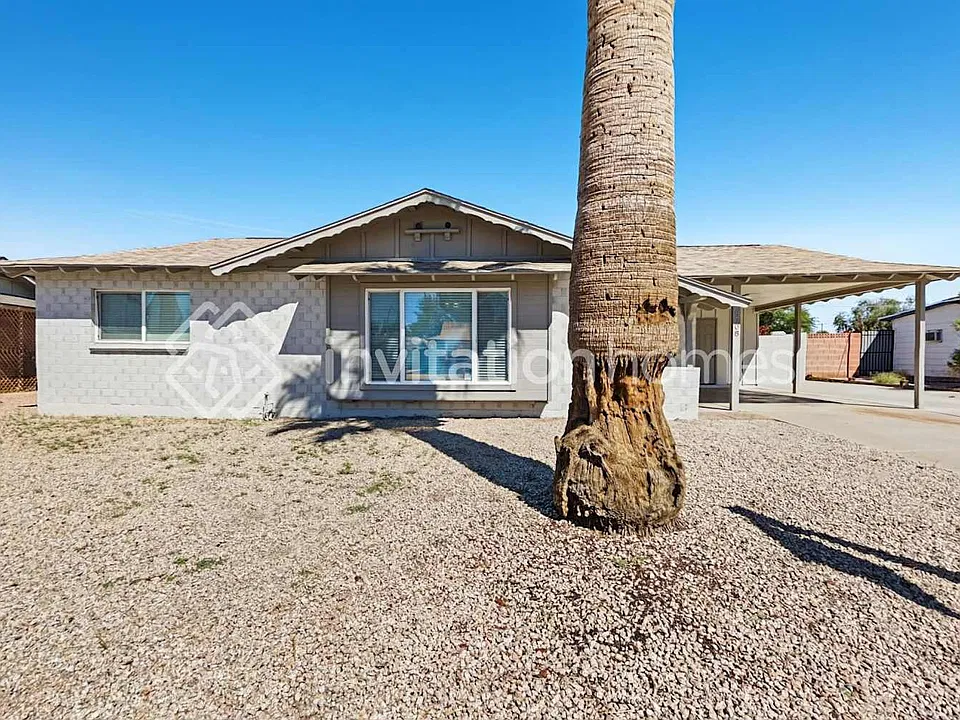 8708 E Palm Ln