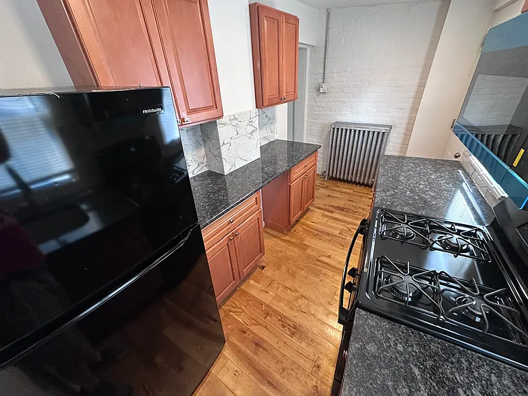 2229 E Ann St — Photo 7